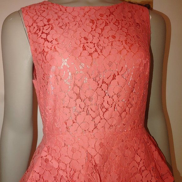 FOREVER 21 DRESS - Picture 4 of 7